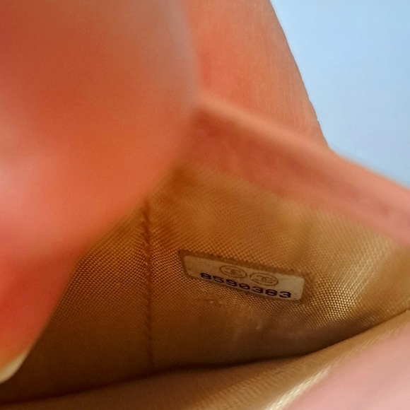 Authentic Very Pretty Vintage Chanel Wallet Calfskin Italy - Picture 7 of 8